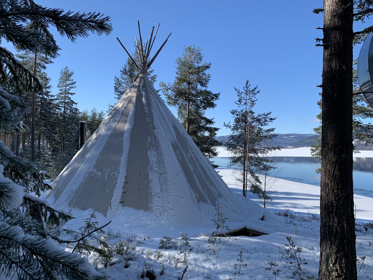 lavvo yogashala teepee